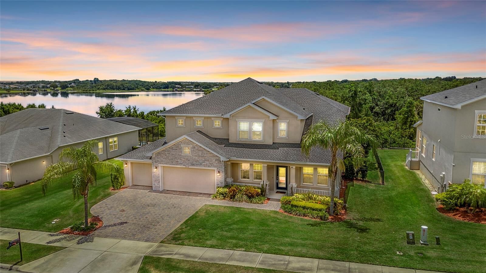 Property Photo:  16412 Good Hearth Boulevard  FL 34711 