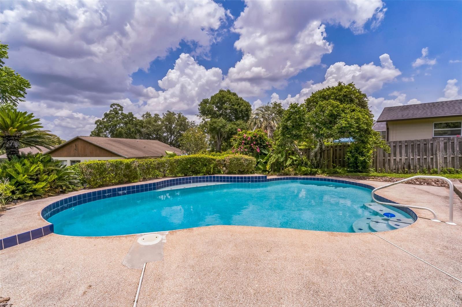Property Photo:  403 Broadview Avenue  FL 32701 