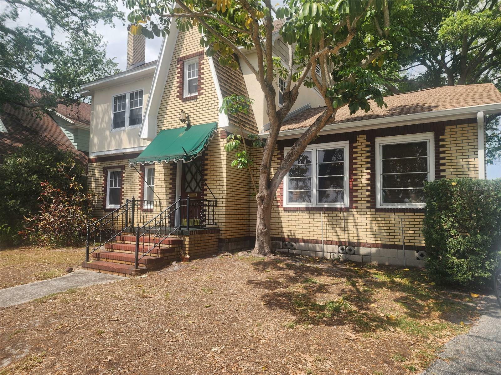 Property Photo: 535 22nd Avenue N FL 33704
