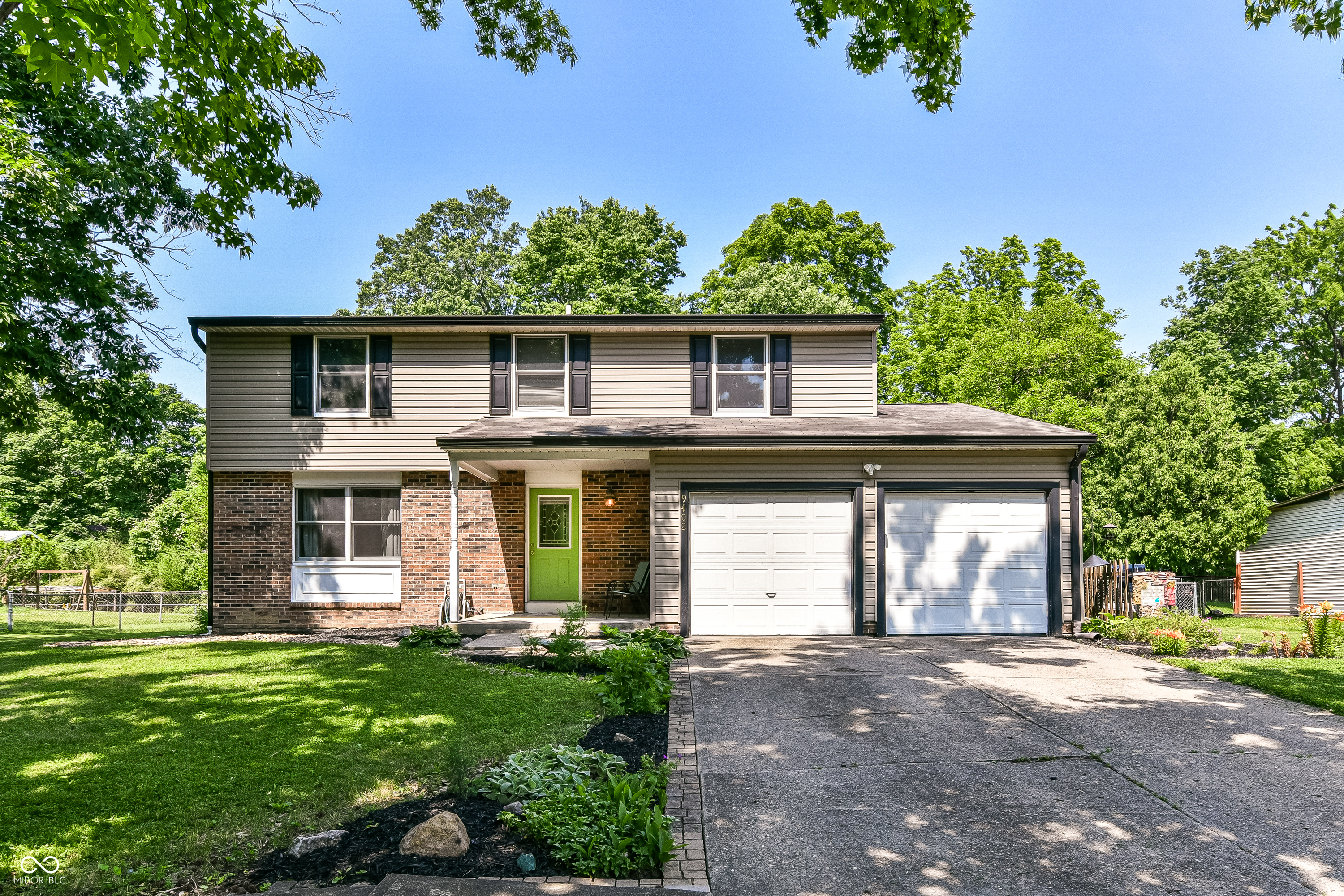 Property Photo: 9402 Thornwood Drive IN 46250