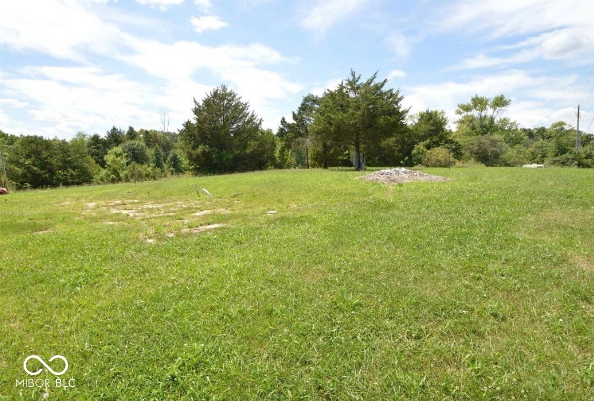 Property Photo: 2743-2744 Worthington Way IN 47265