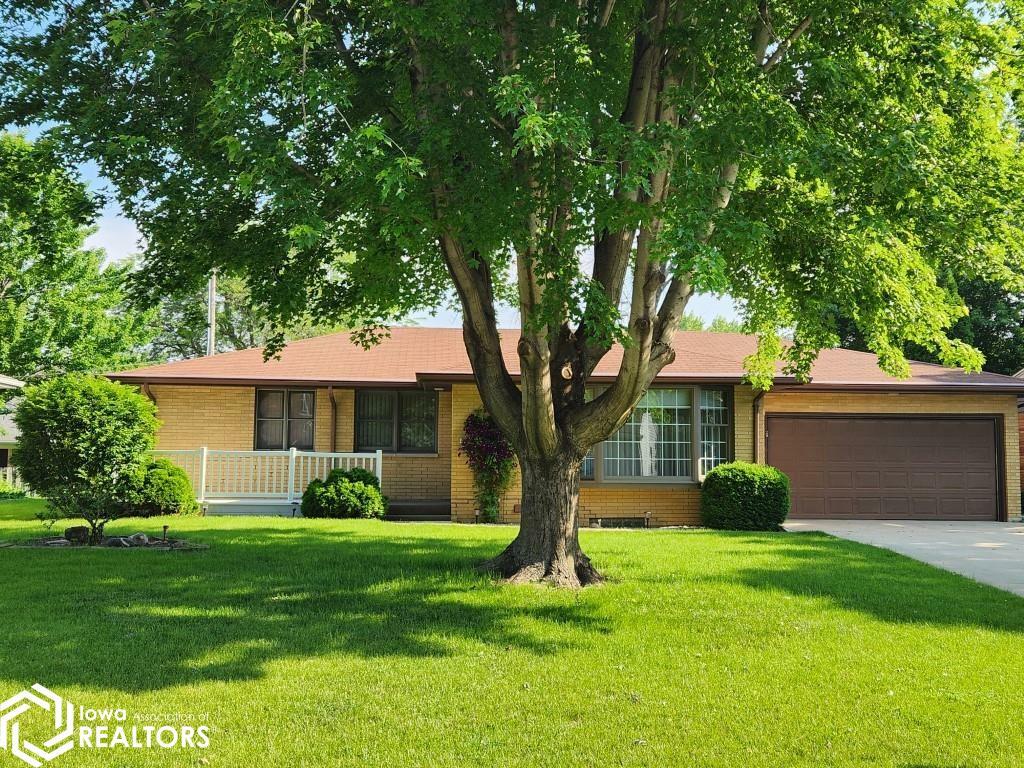 Property Photo:  1316 2nd Street  IA 50401 