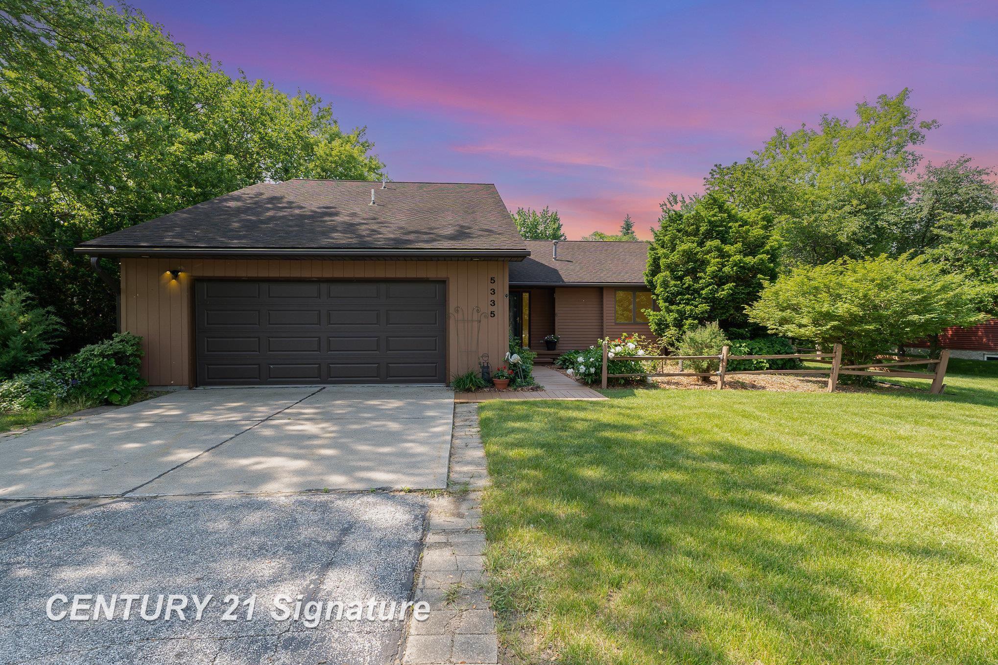Property Photo: 5335 McCarty Road MI 48603