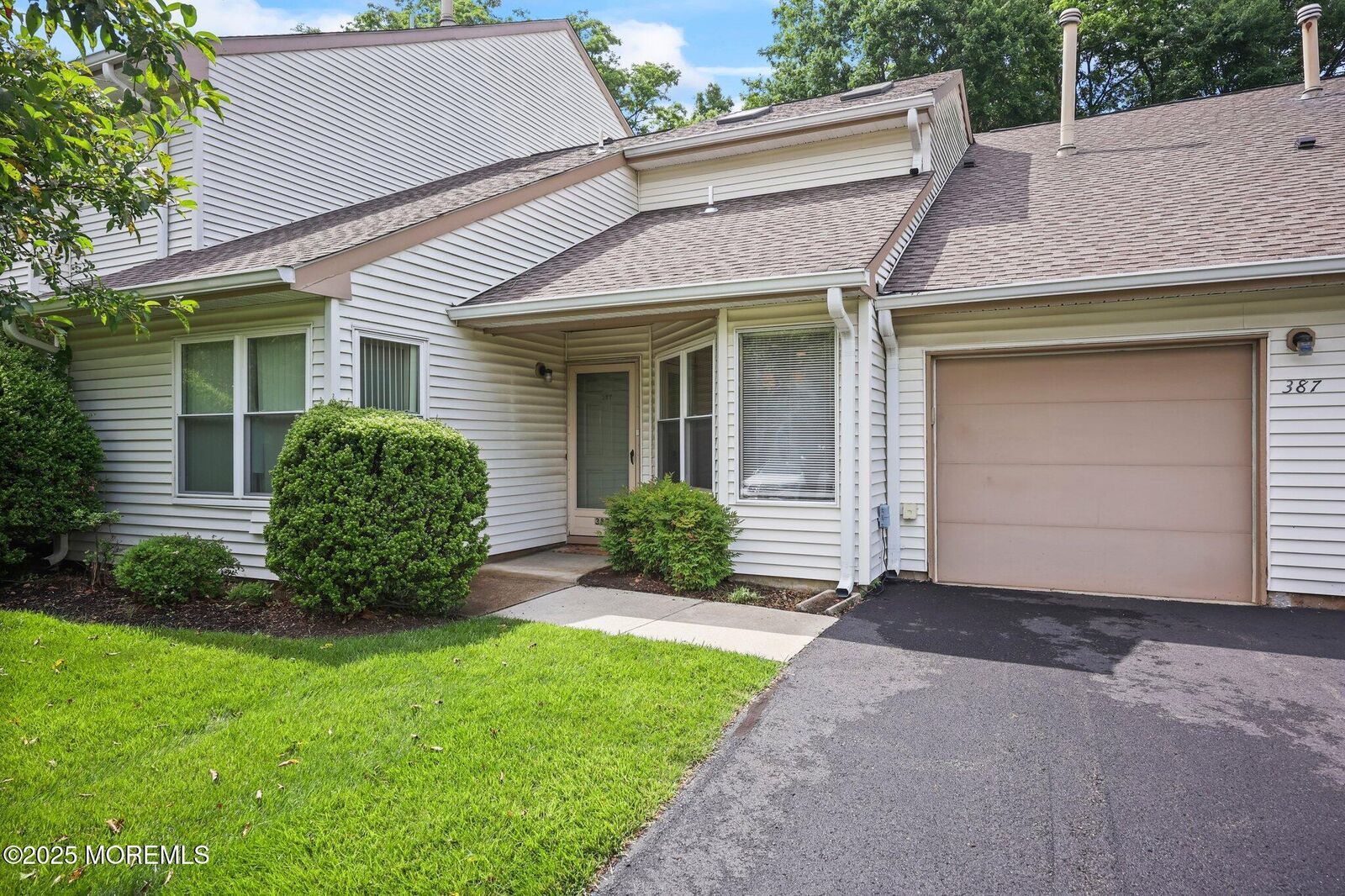 Property Photo:  387 Bayberry Court  NJ 07726 