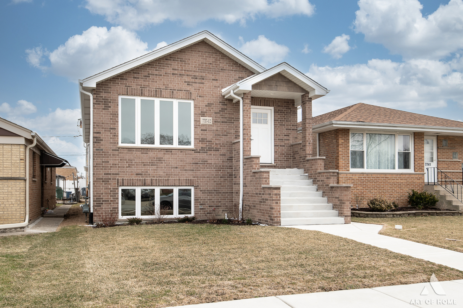Property Photo:  7737 1/2 Nashville Avenue  IL 60459 