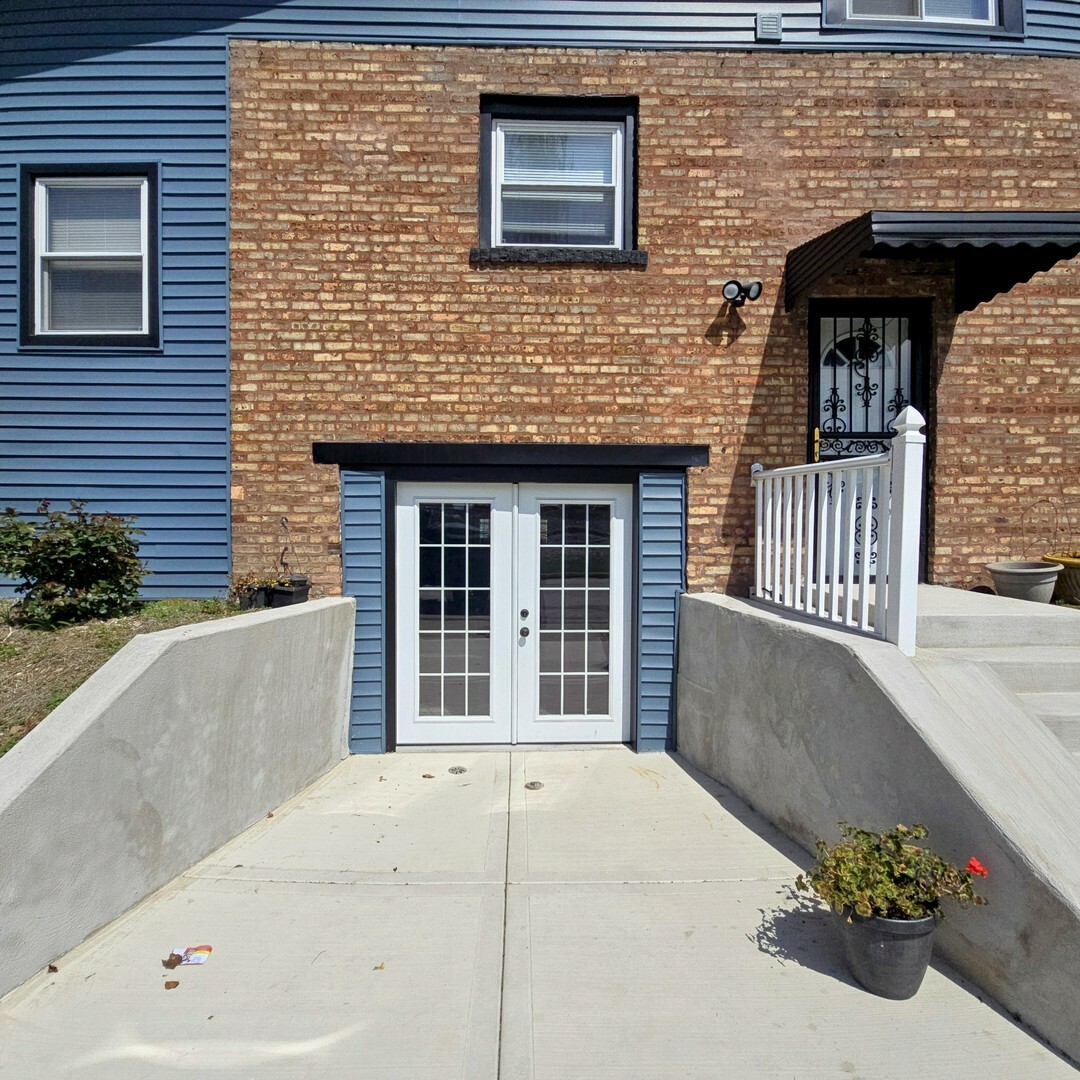 Property Photo: 9712 W Shore Drive IL 60453
