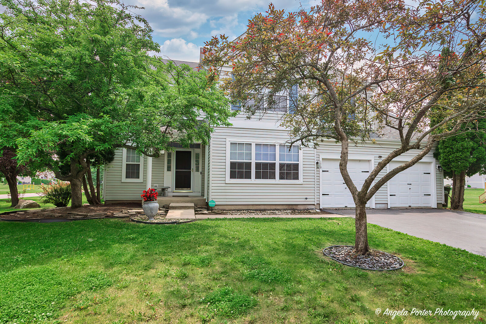 Property Photo:  179 Cascade Drive  IL 60012 