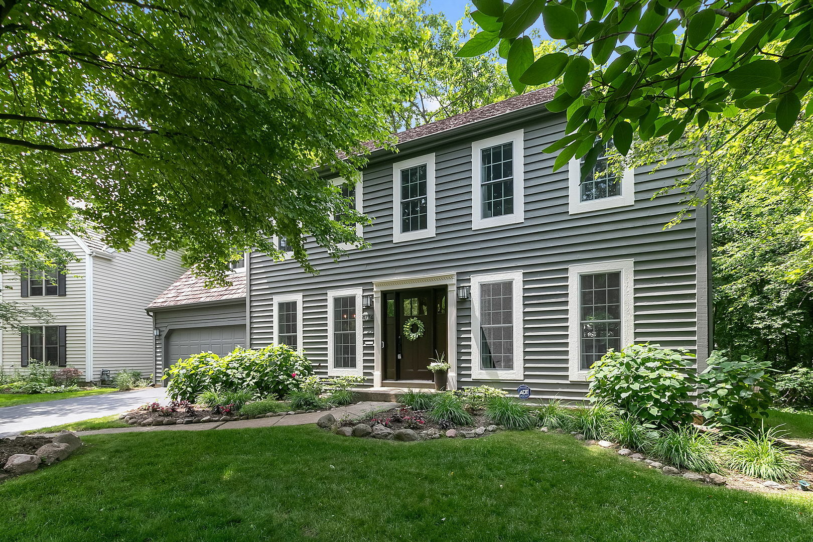 Property Photo: 4774 Kings Way IL 60031