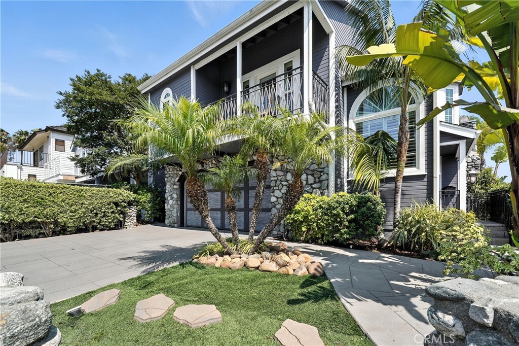Property Photo: 370 Bayside Drive N CA 90803