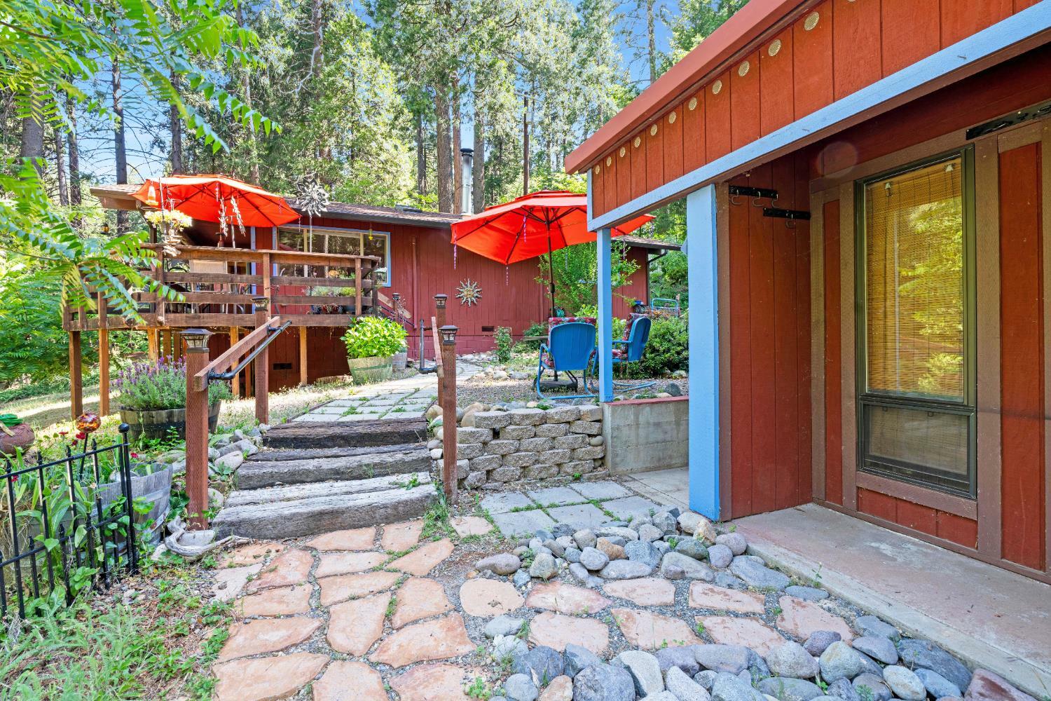 5560 Robinhood Lane  Pollock Pines CA 95726 photo