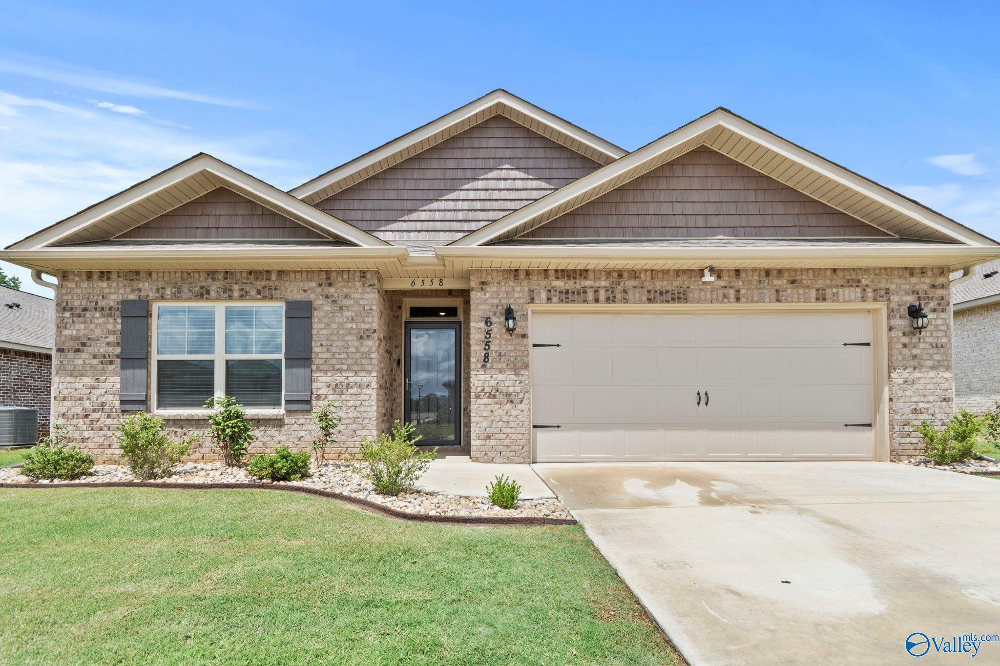 Property Photo: 6558 Jacaranda Drive AL 35806