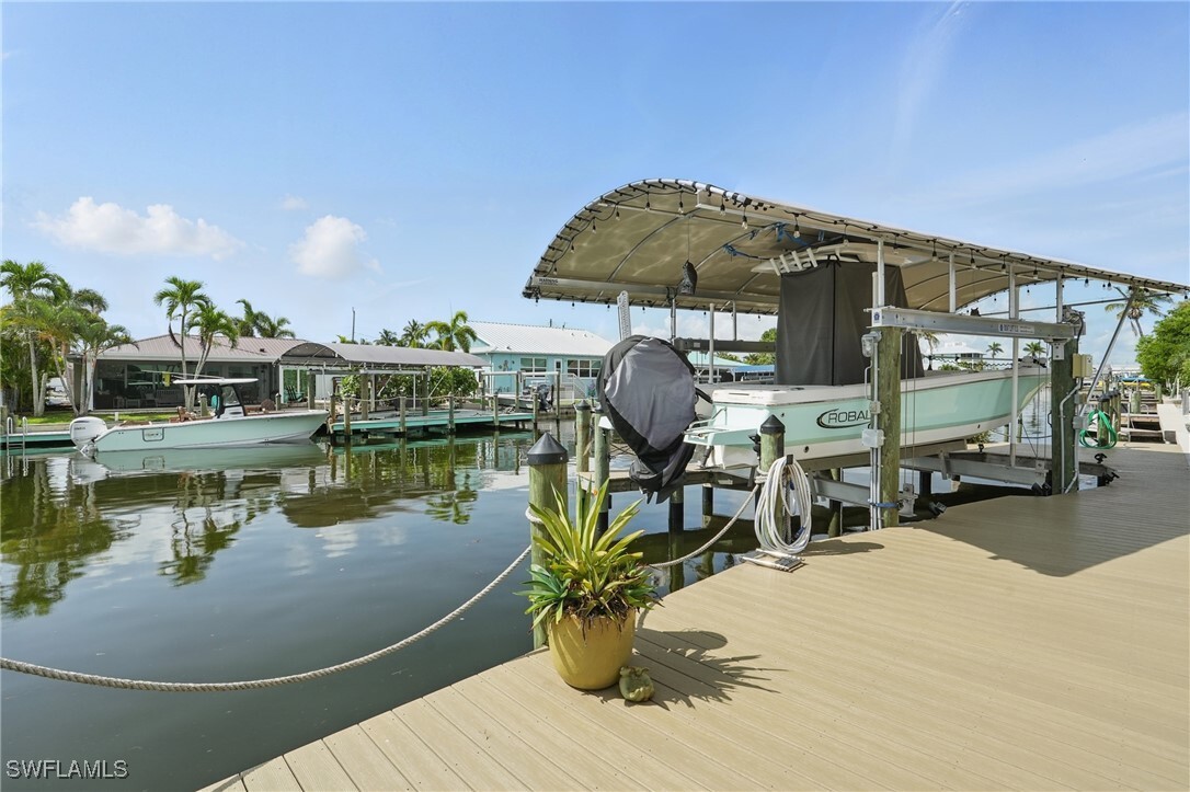Property Photo: 2749 Bruce Street FL 33993