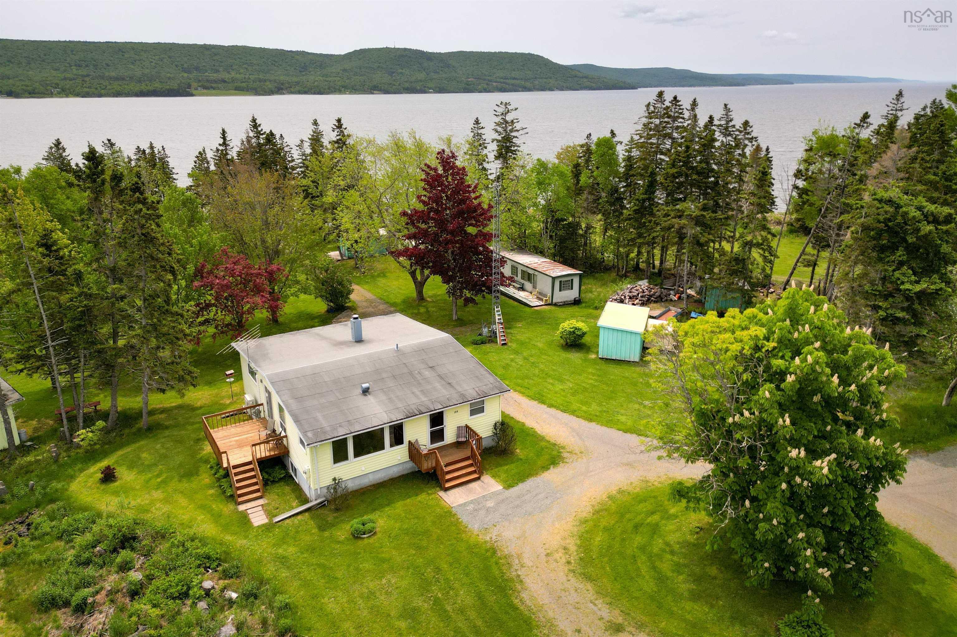 Property Photo:  100 Barrington Lane  NS B1J 1H1 