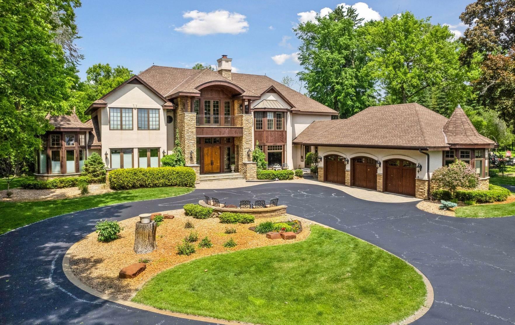 Property Photo: 1910 Shoreline Drive MN 55391