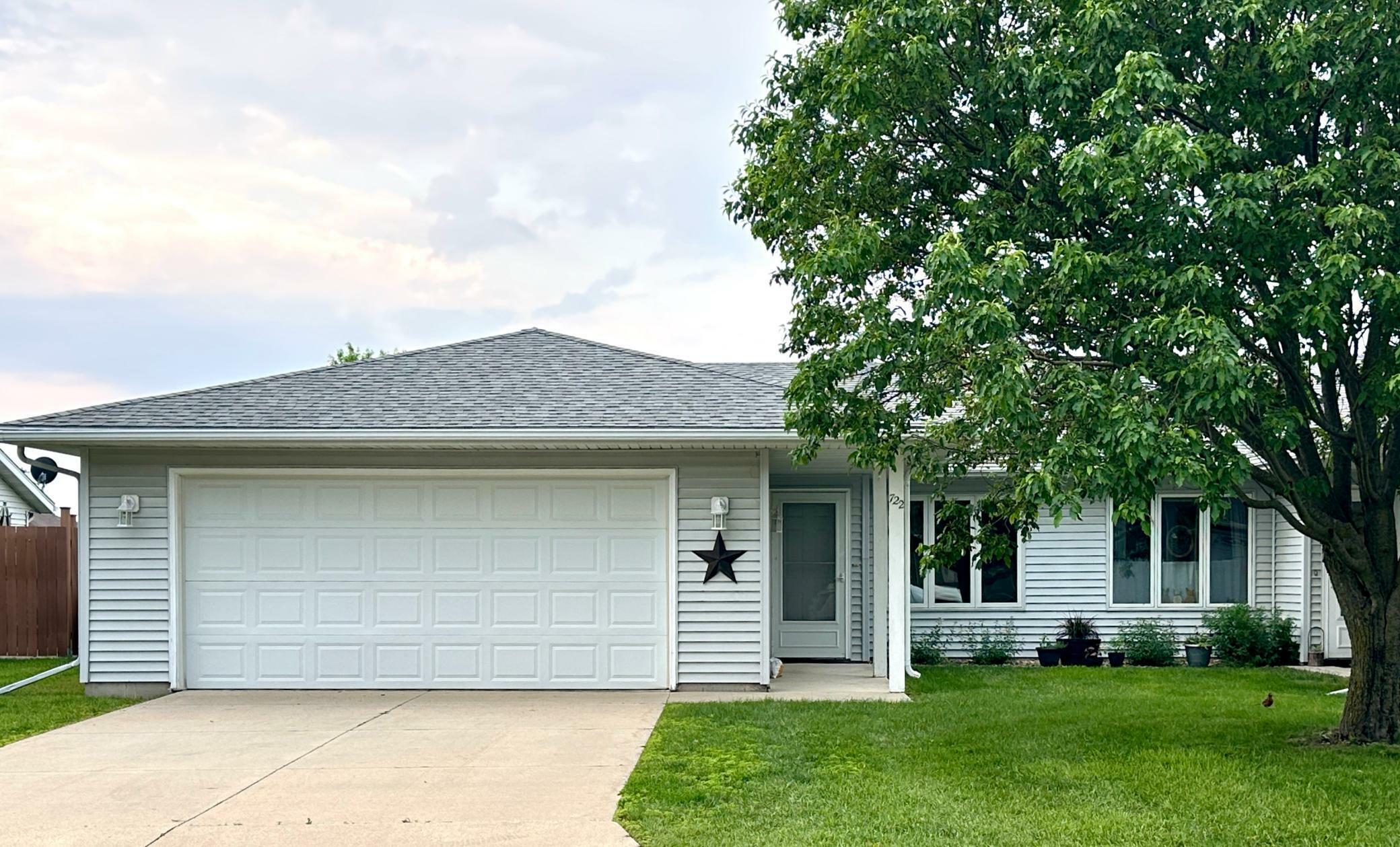 Property Photo: 722 Memorial Drive MN 55975