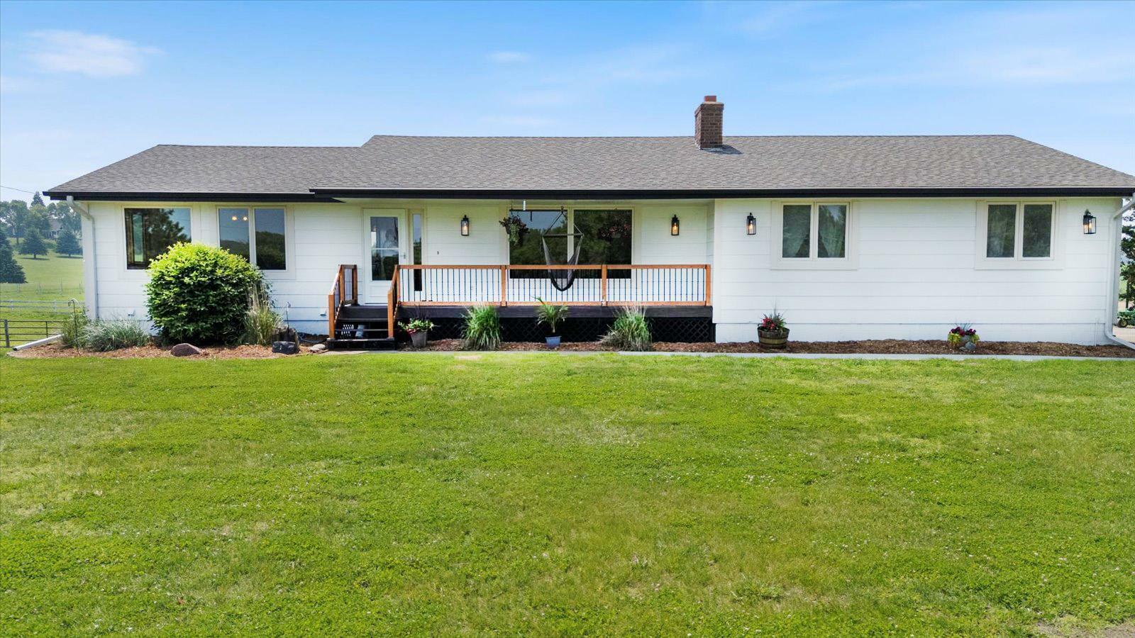 8555 175th Street E  Credit River MN 55372 photo