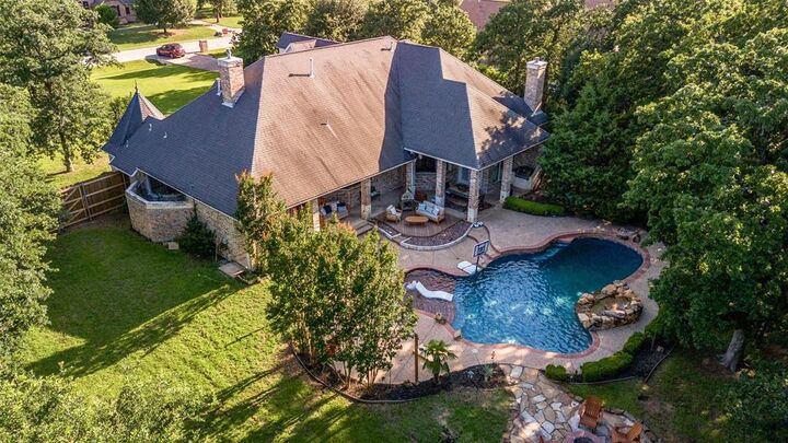 Property Photo: 6204 Toscana Circle TX 76140