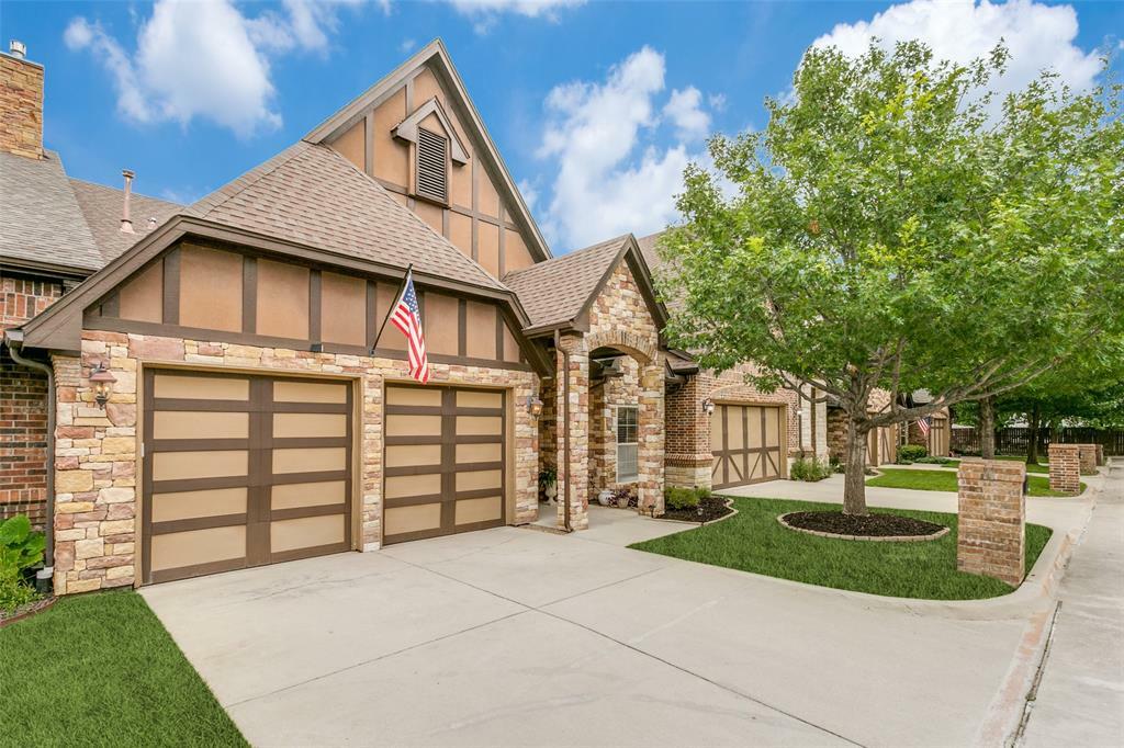 Property Photo: 223 Wood Street 201 TX 76051