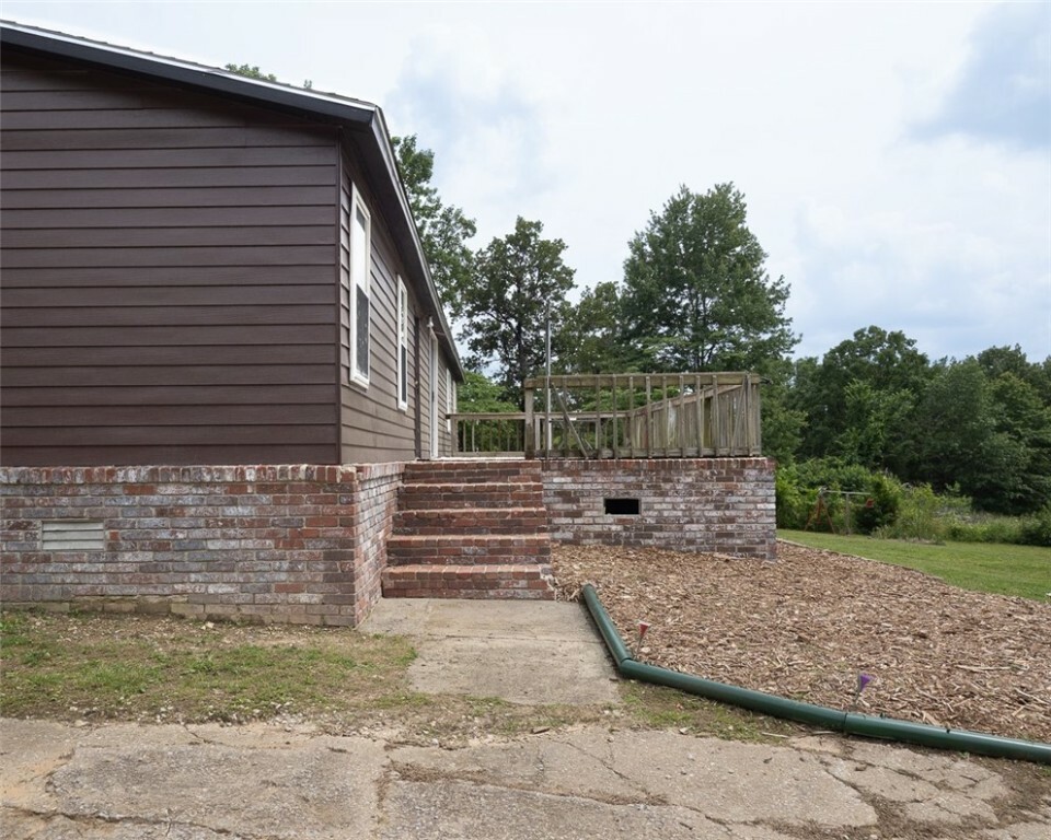 Property Photo:  15736 Roberts Loop  AR 72732 