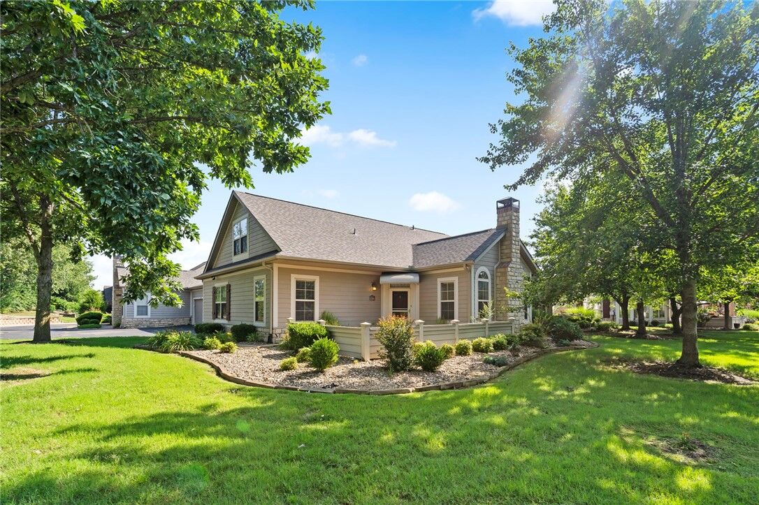 Property Photo:  2100 W New Hope Road 1304  AR 72758 