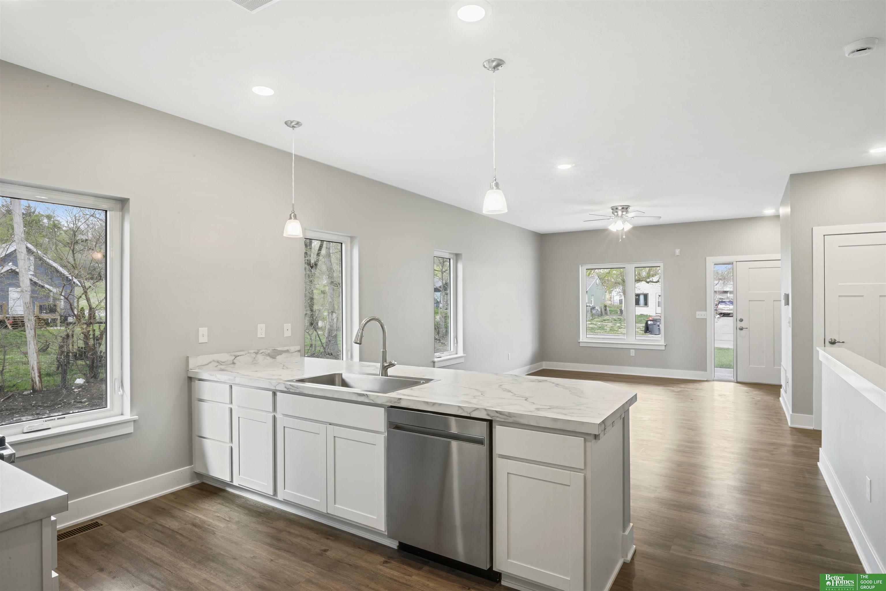 Property Photo: 3941 Blondo Street NE 68111