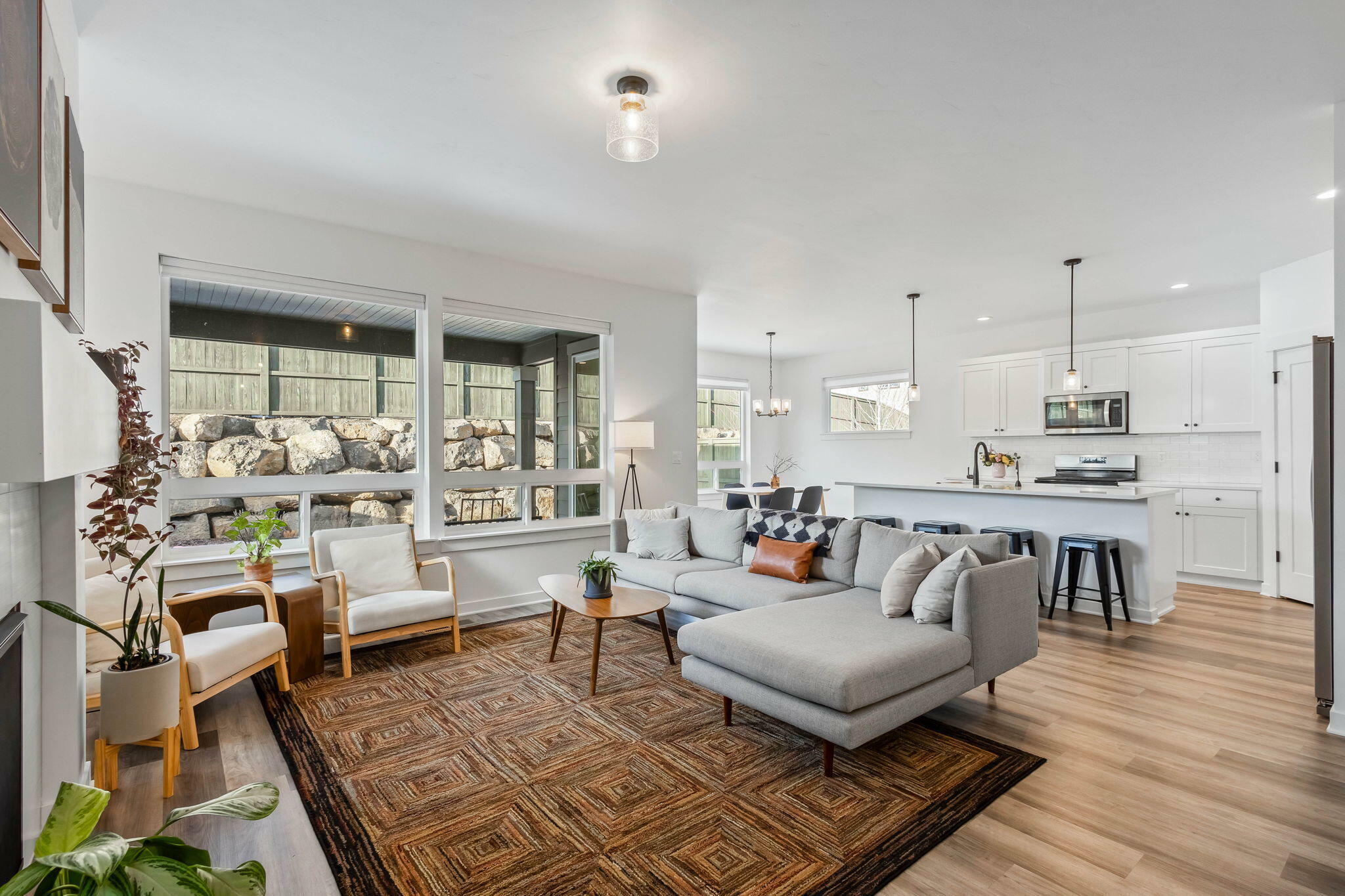 Property Photo: 20756 SE Iron Horse Lane OR 97702