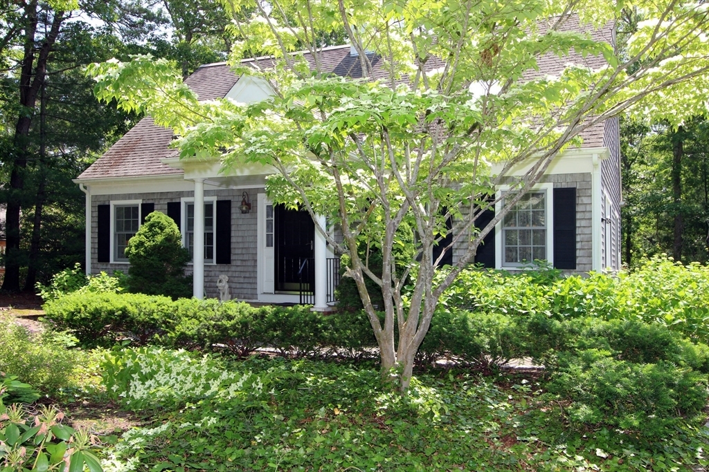 Property Photo:  18 Periwinkle Ln  MA 02649 