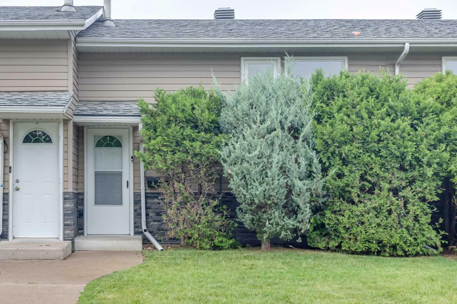 Property Photo: 6020 59 Avenue 19 AB T4N 6H3