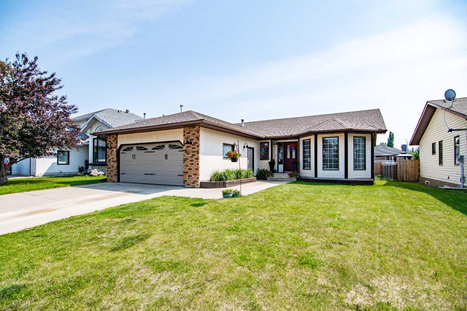 Property Photo: 6019 69 Avenue AB T4T 1K6