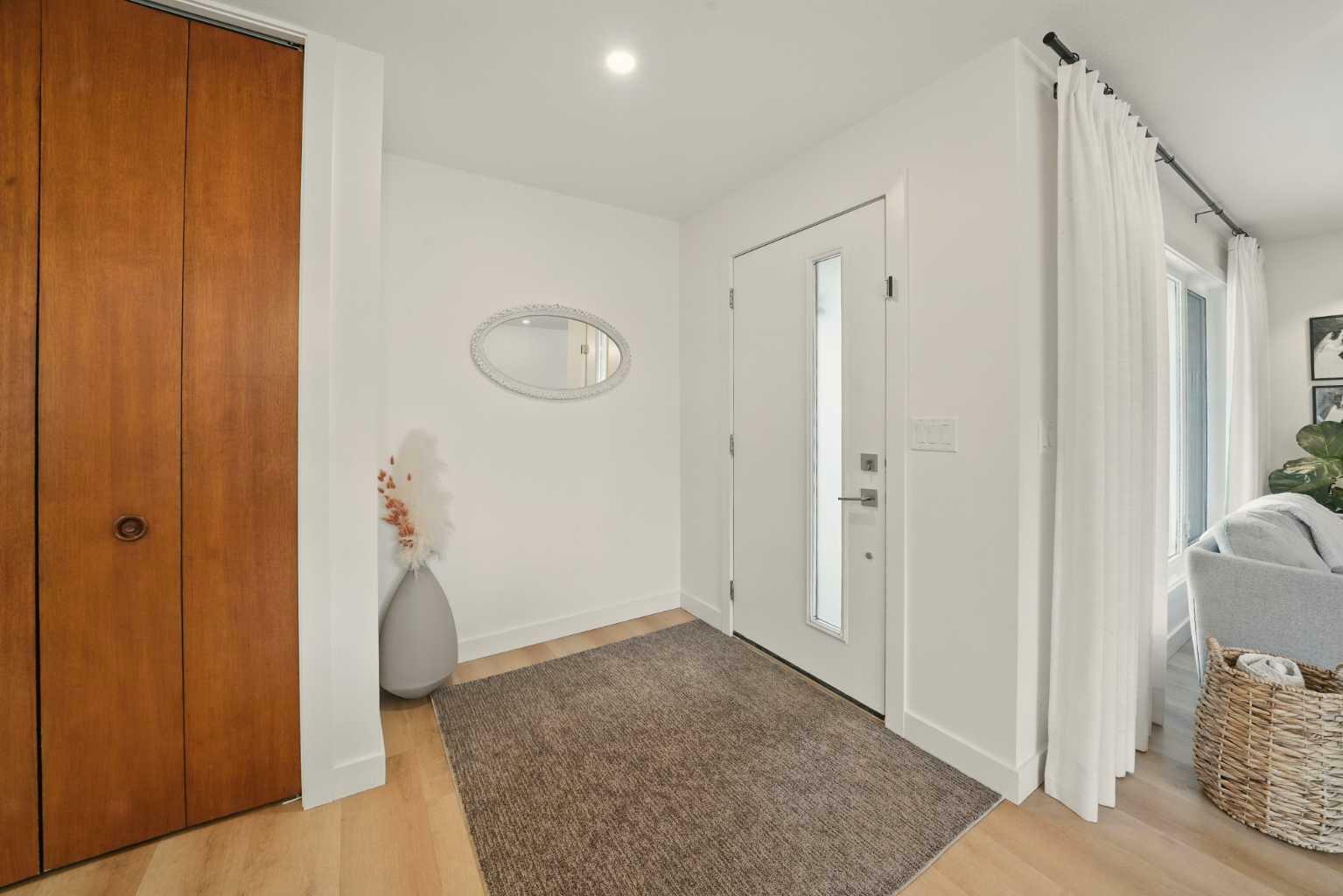Property Photo: 3 Scott Street AB T4N 0E3