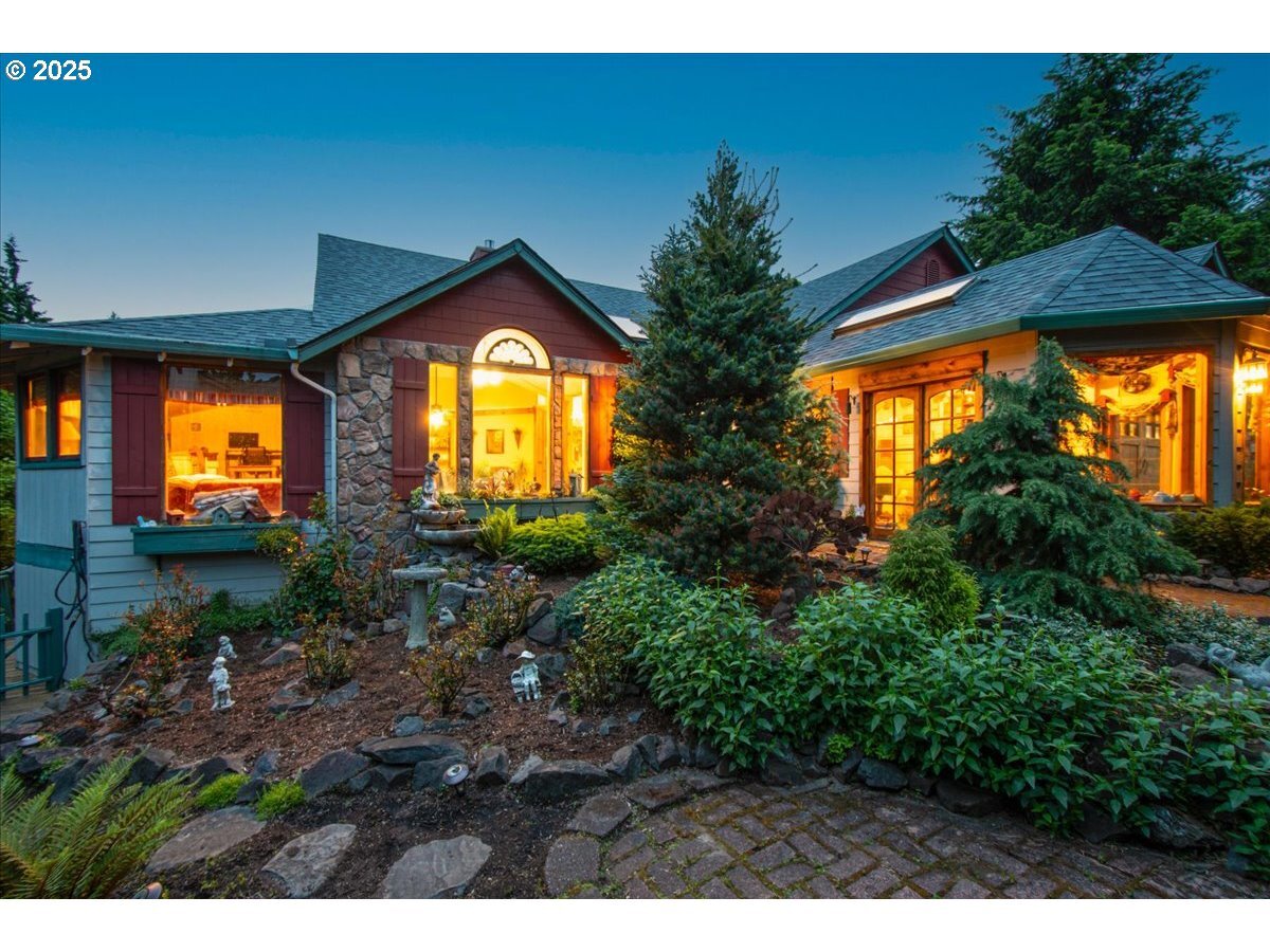 Property Photo: 920 NW 115th Cir WA 98685