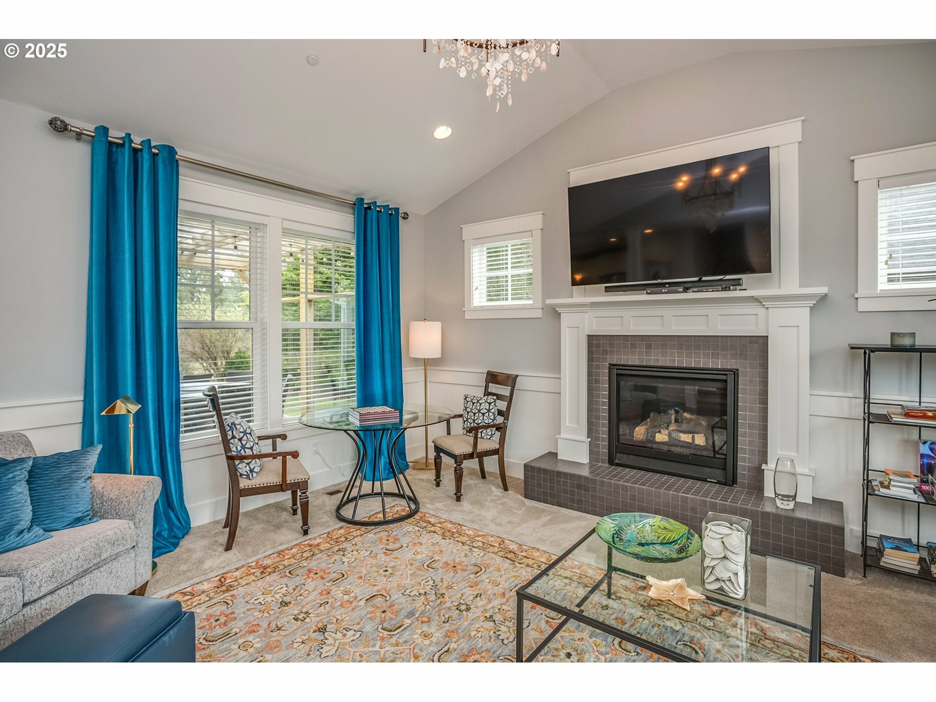 Property Photo: 4755 Drummond Dr OR 97138