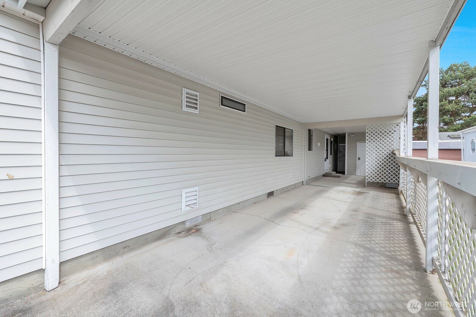 Property Photo: 2611 S 288th Street 61 WA 98003