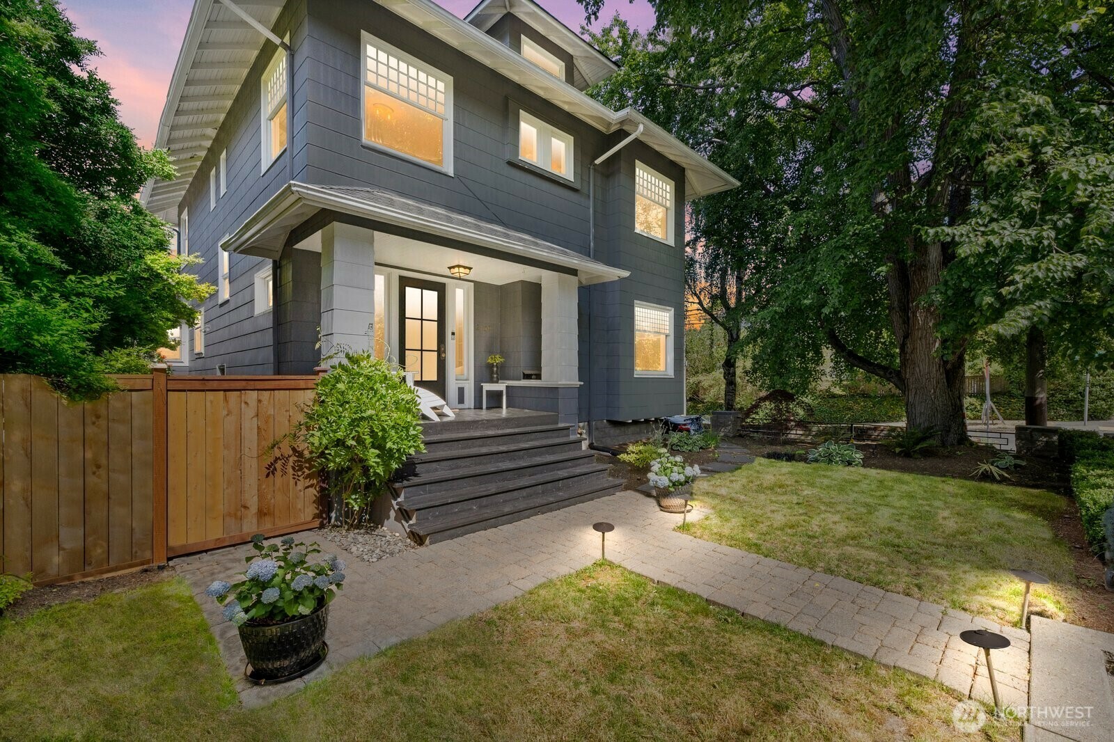 Property Photo: 2159 10th Avenue W WA 98119