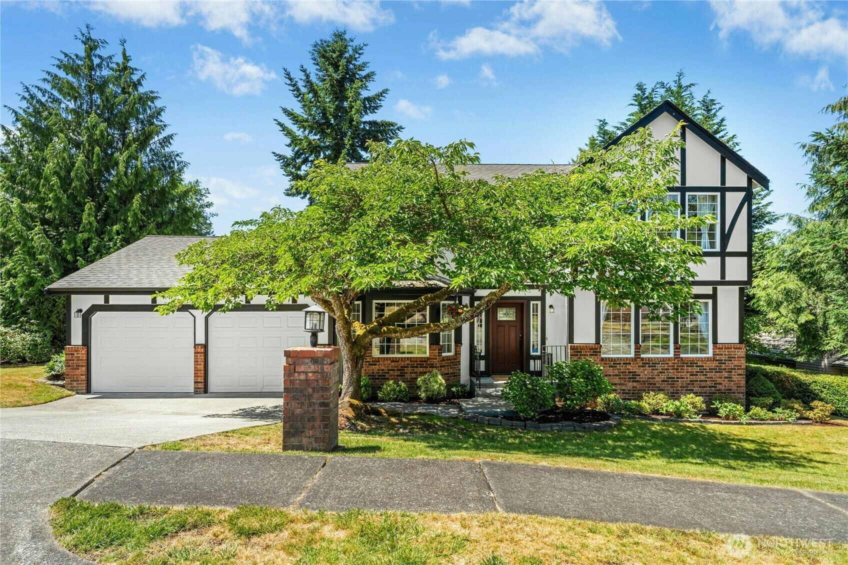 Property Photo: 512 Runquist Court WA 98388