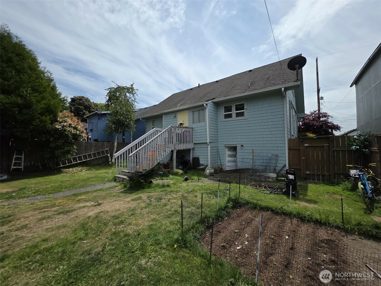 Property Photo: 2719 Pacific Avenue WA 98550