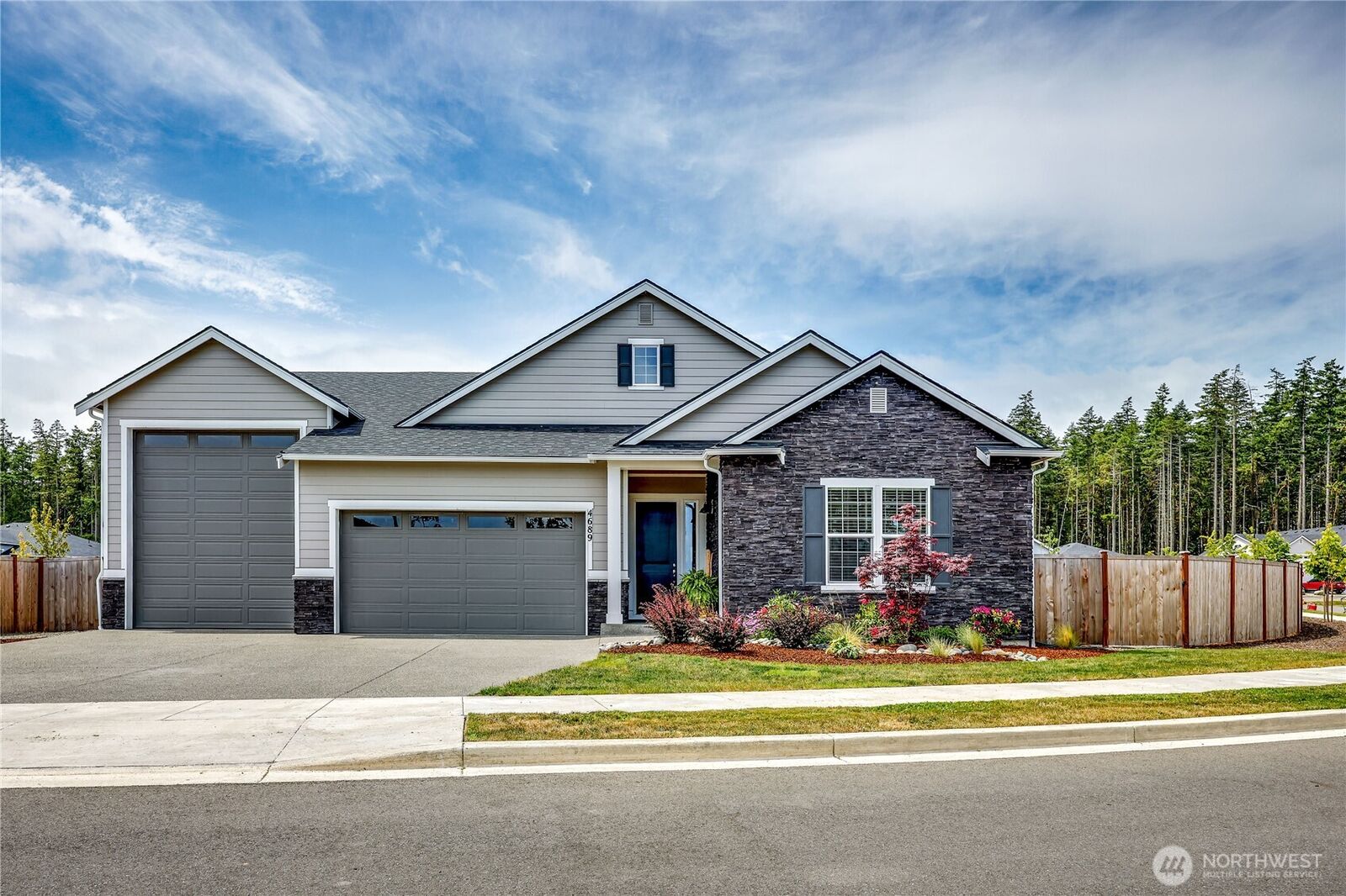 Property Photo:  4689  Petrel Street  WA 98368 