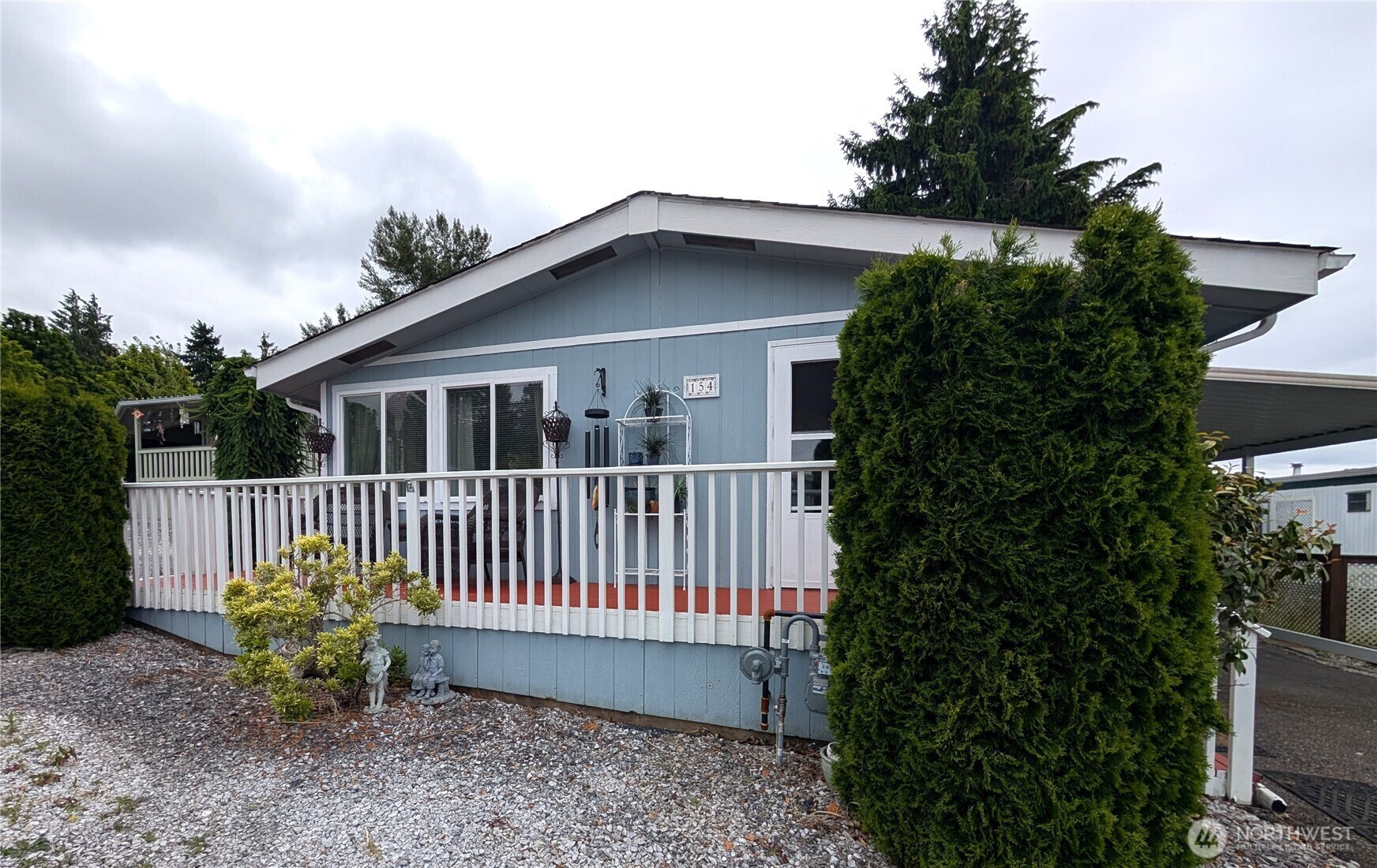 Property Photo:  1200  Lincoln Street 154  WA 98229 