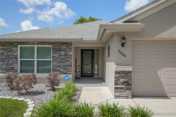 Property Photo: 2880 N Folkestone Loop FL 34442