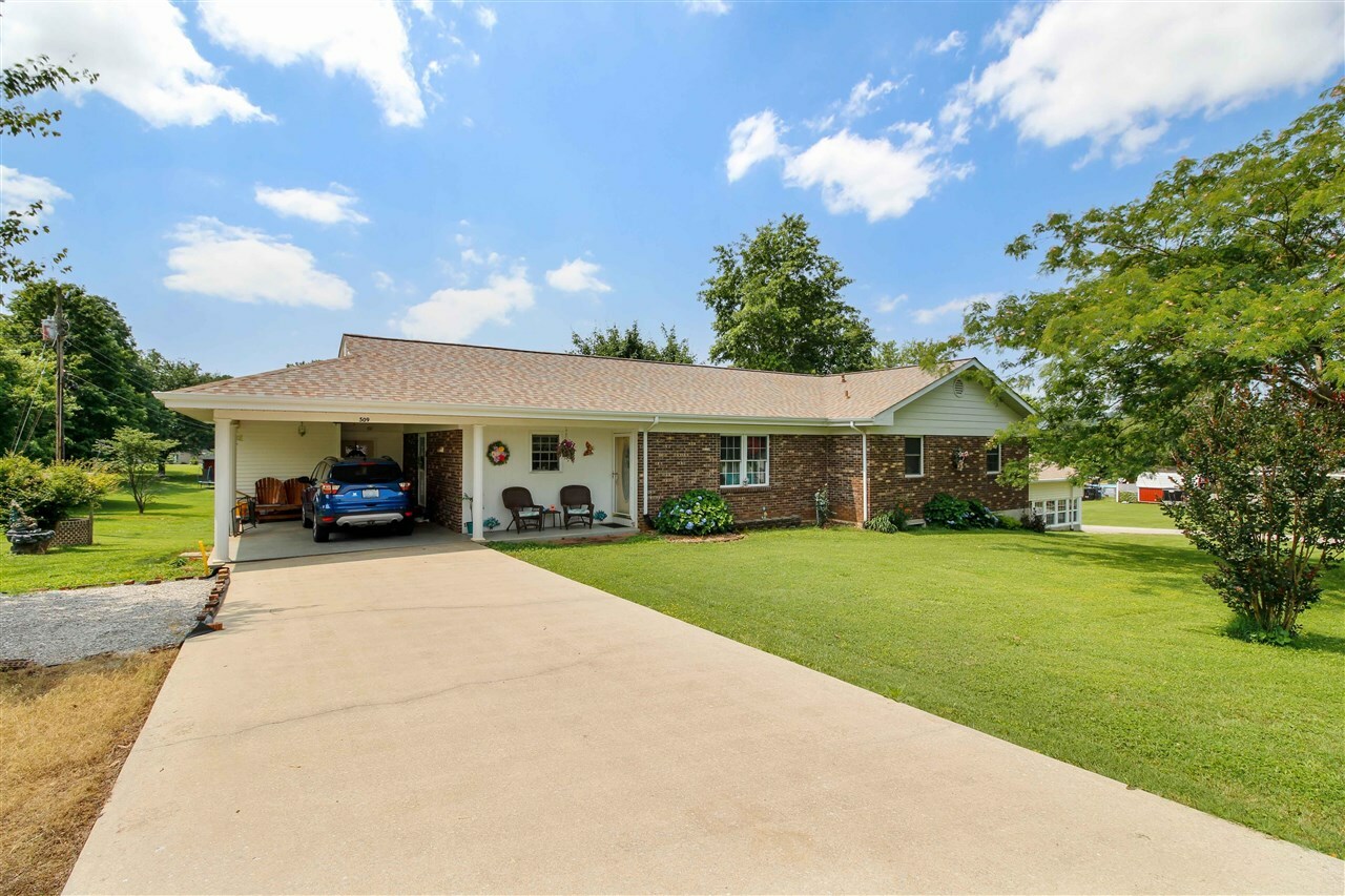 Property Photo: 509 New Street KY 42749
