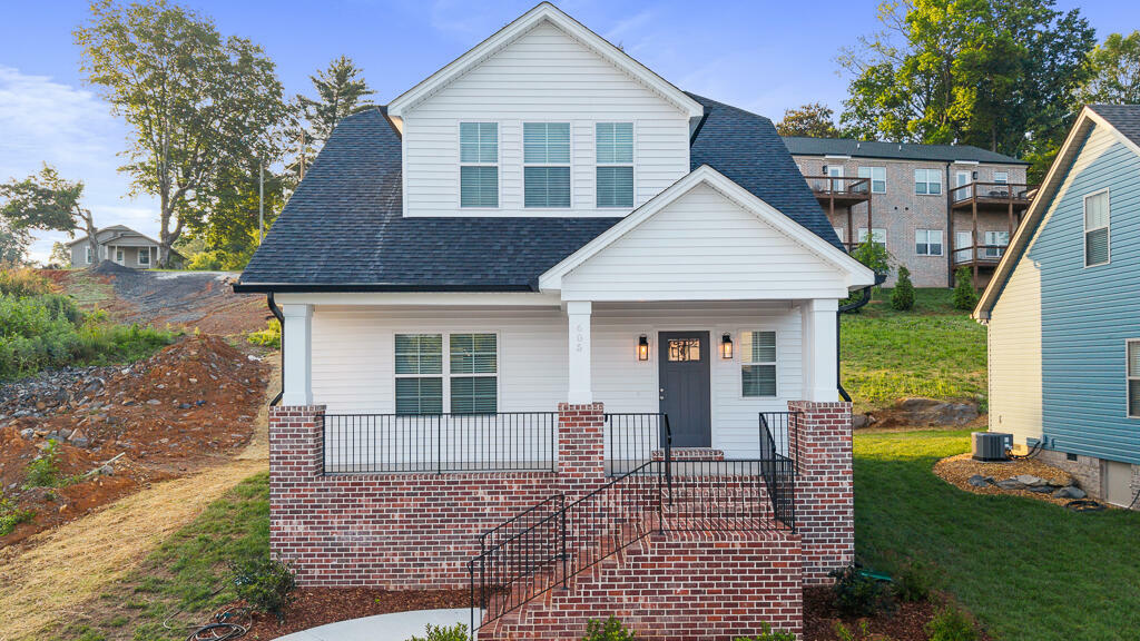 Property Photo: 605 Westover Drive SW TN 37311