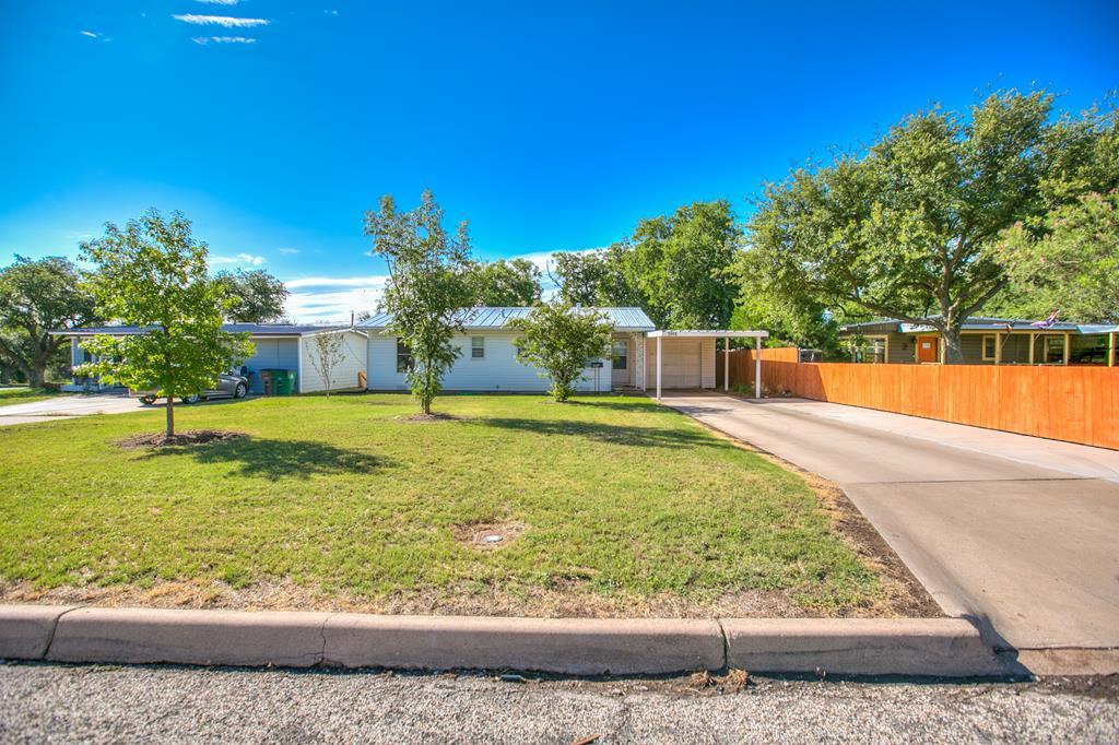 Property Photo: 2609 W Harris Ave TX 76901