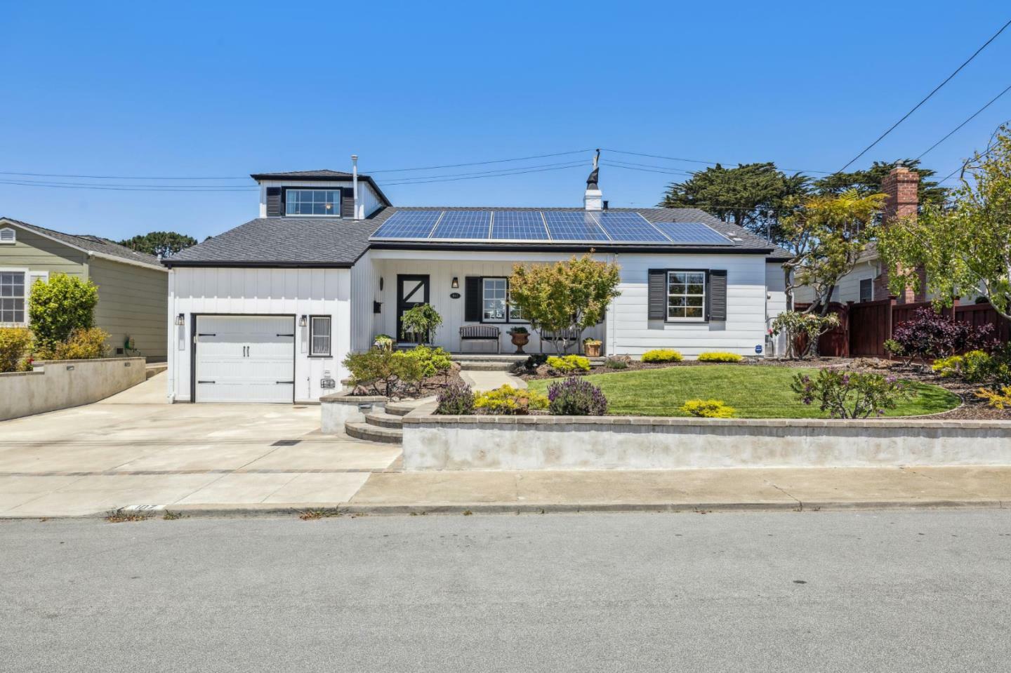 Property Photo: 107 Garden Lane CA 94015