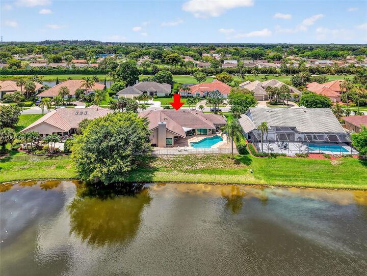 Property Photo:  10755 Stonebridge Blvd  FL 33498 