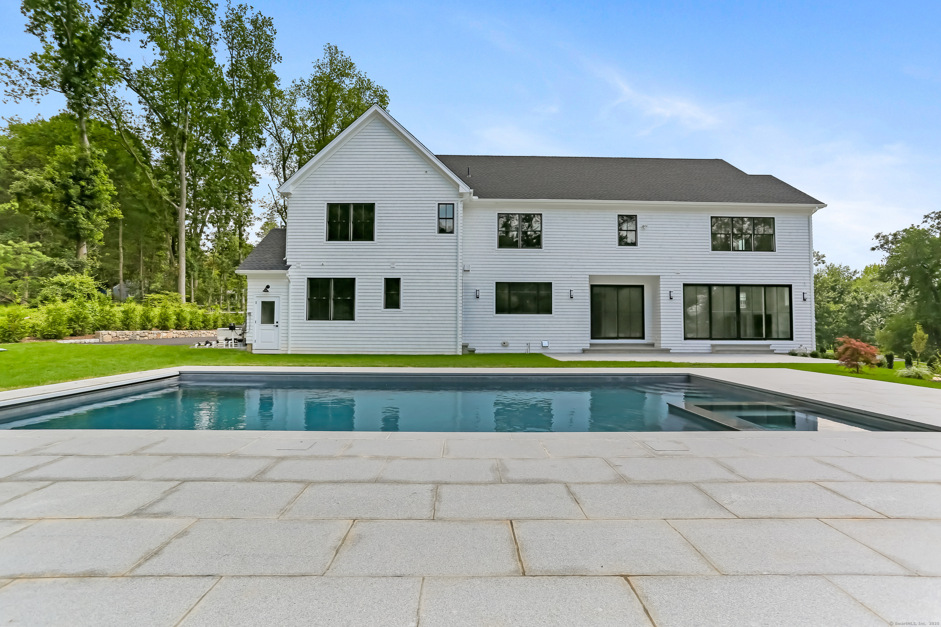Property Photo:  10 Tierney Lane  CT 06880 