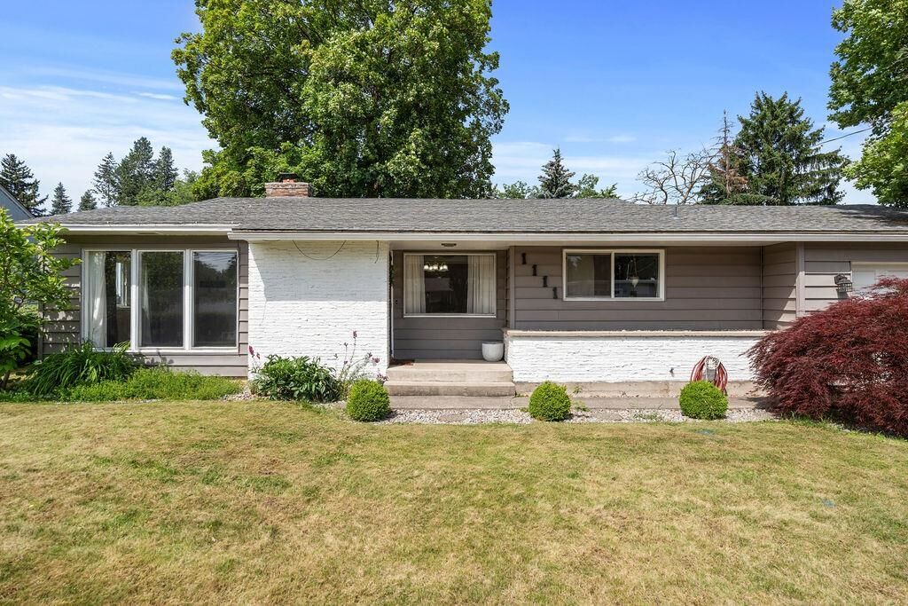 Property Photo: 1111 N Bessie Rd WA 99212