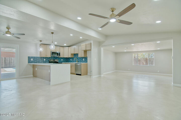 7320 E 20th Street  Tucson AZ 85710 photo