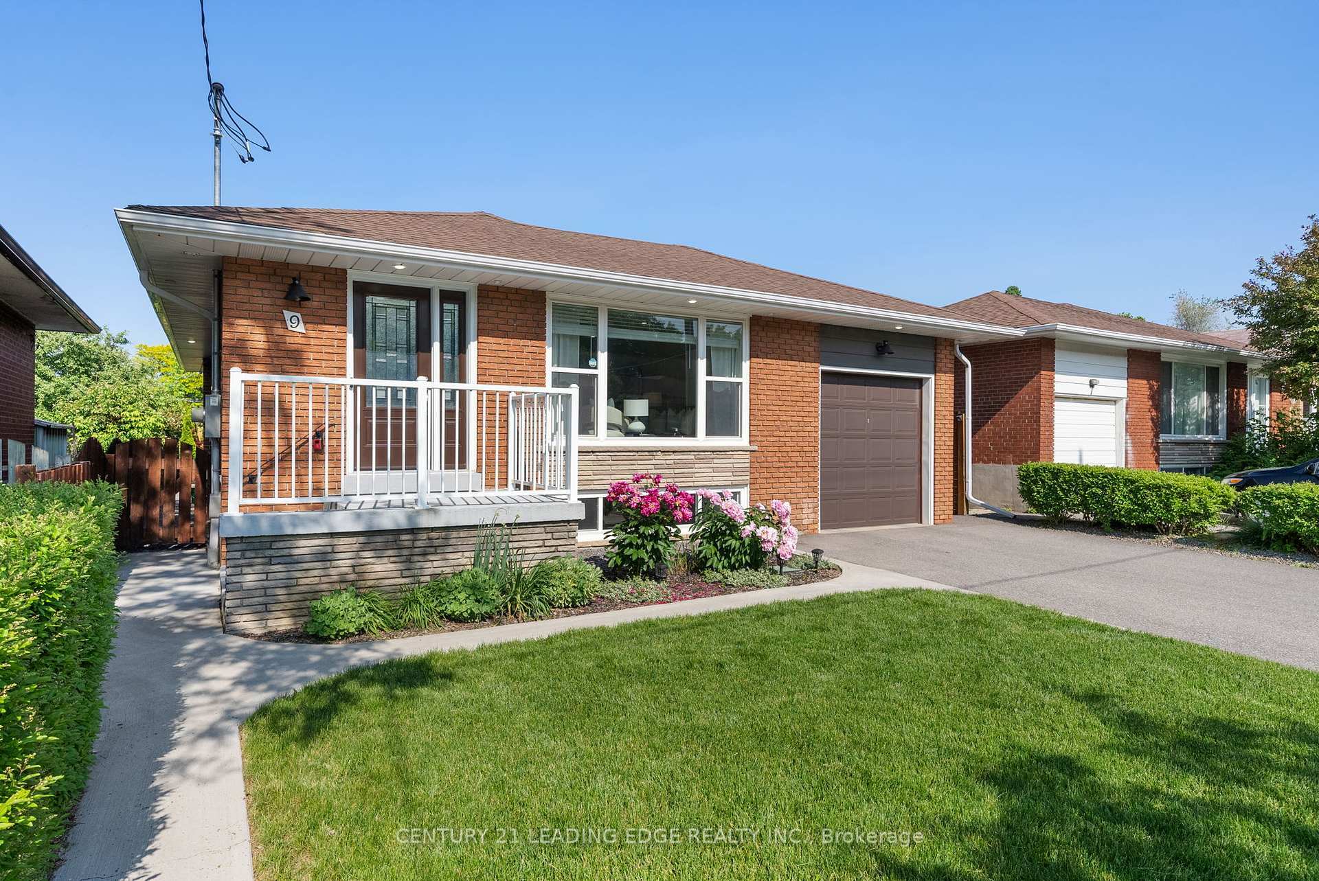 9 Neddie Drive  Toronto ON M1T 2S9 photo