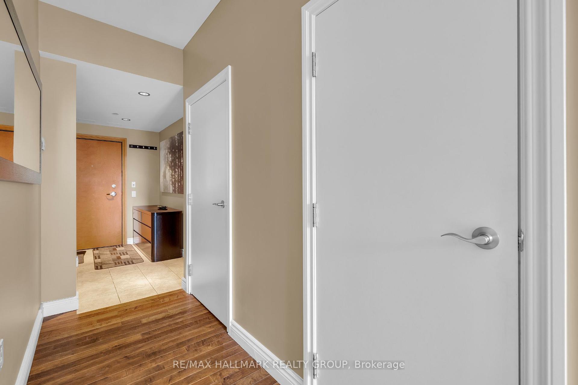 Property Photo: 90 George Street 509 ON K1N 0A8