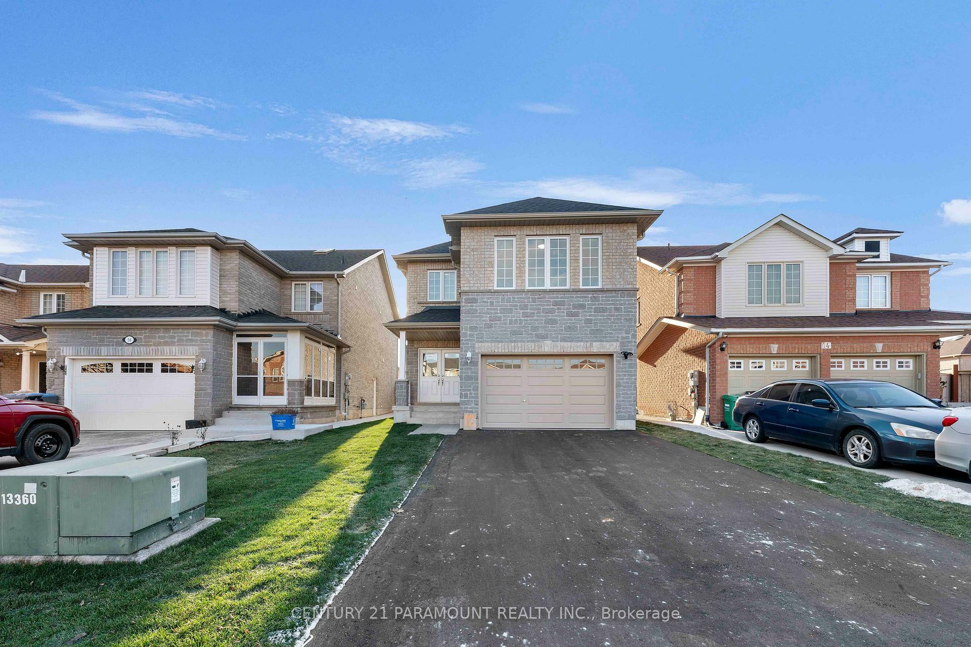 Photo de la propriété: 12 Hefferon Court ON L6Y 5J3